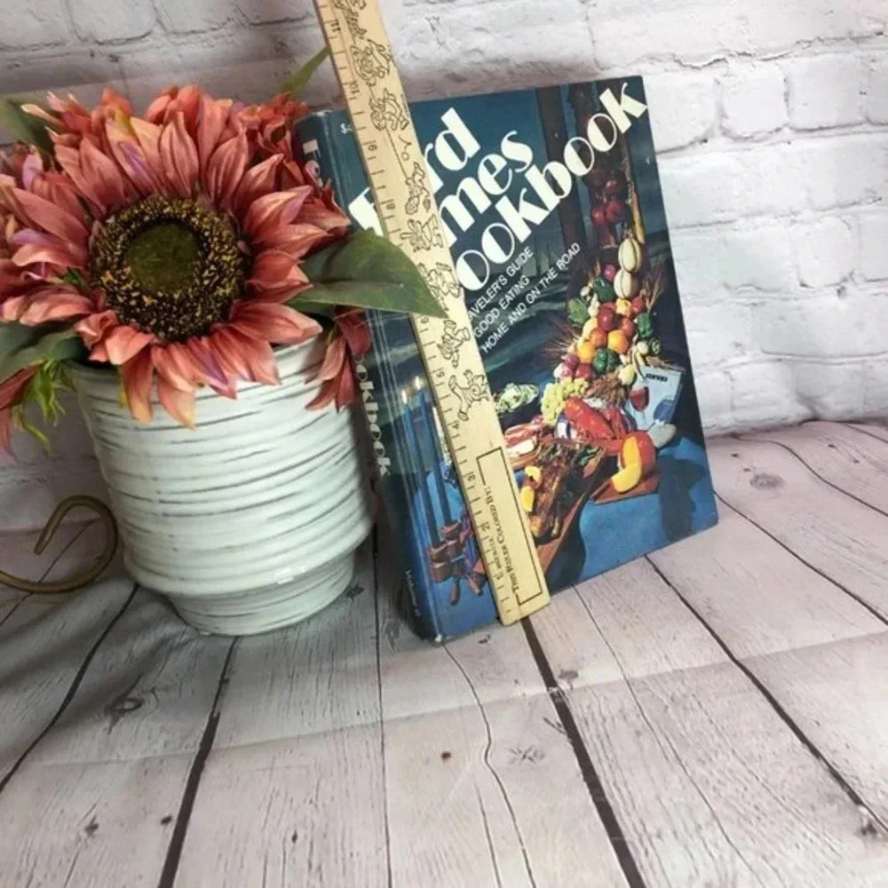 Vintage 1974 Ford Times volume 6 cookbook